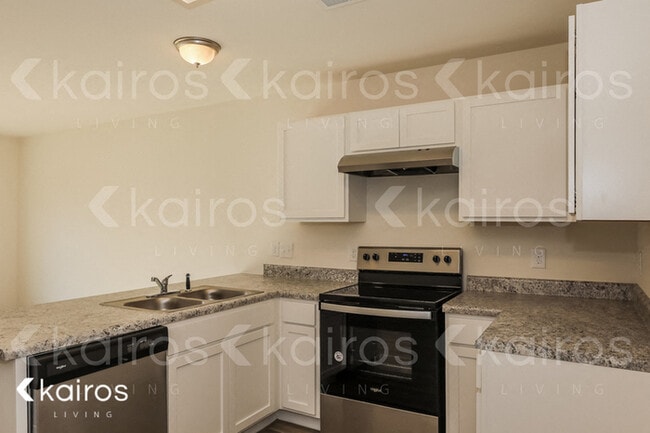 Building Photo - 705 E Butler Ln