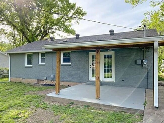 Building Photo - 108 Storybook Dr