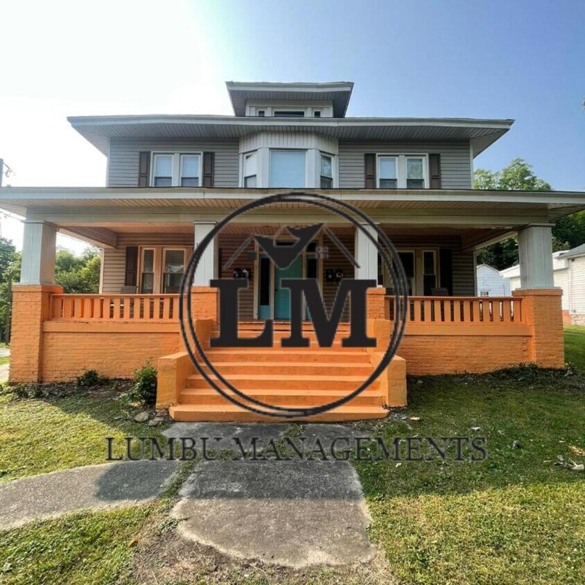 Foto principal - 119 N Fisher St