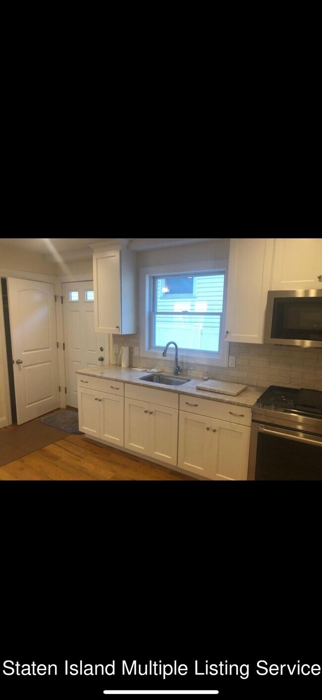 Foto del edificio - 309 Bryson Ave
