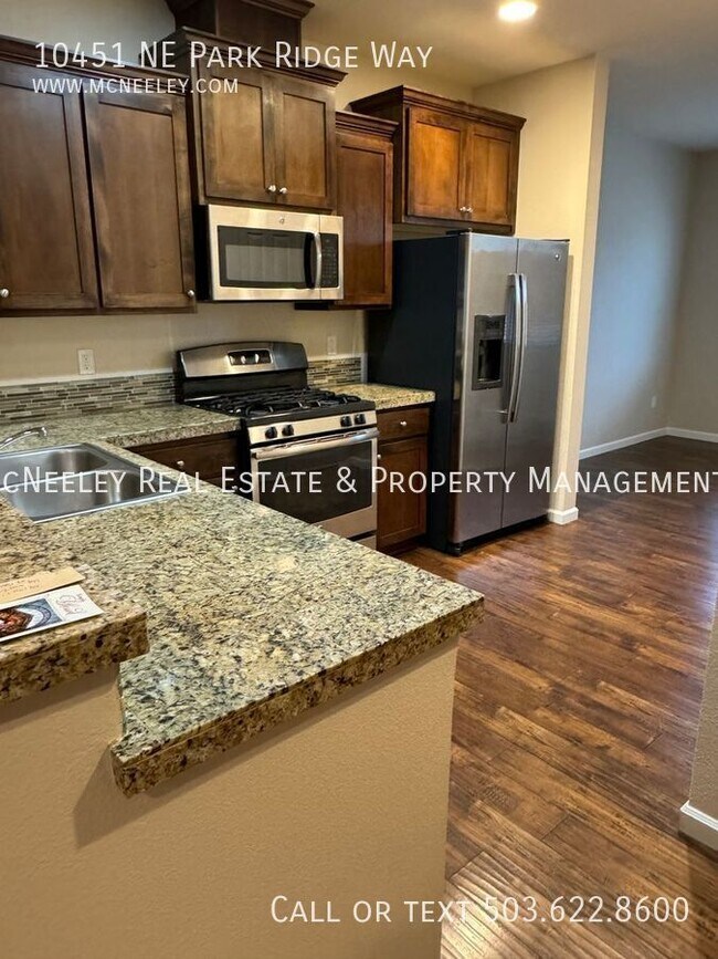 Foto del edificio - 10451 NE Park Ridge Way