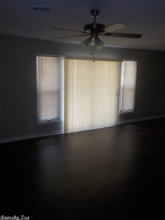 Foto del edificio - 7709 Preston Dr