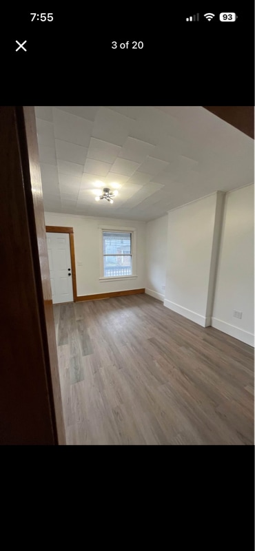 Building Photo - 324 S Main St