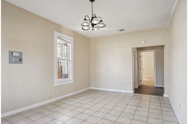 Foto del edificio - Charming 2BR 1BA Near Downtown