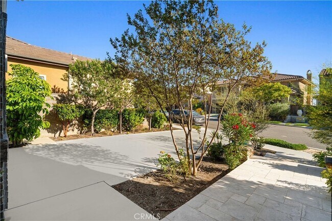 Foto del edificio - 1151 Summit Oak Dr