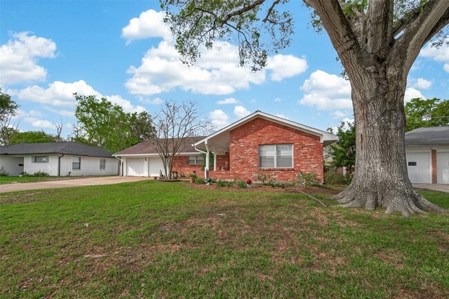 Building Photo - 5646 Hazen St