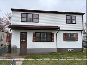 Building Photo - 108 Ruden St