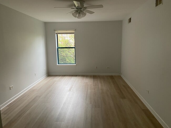 Building Photo - 3265 Kirchoff Rd