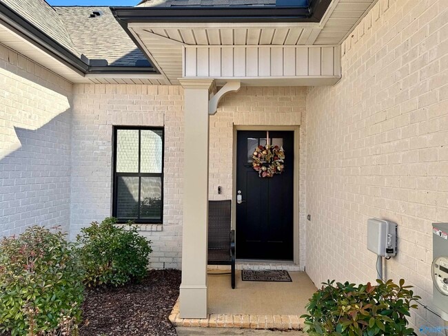 Foto del edificio - 414 Raleigh Elm Dr