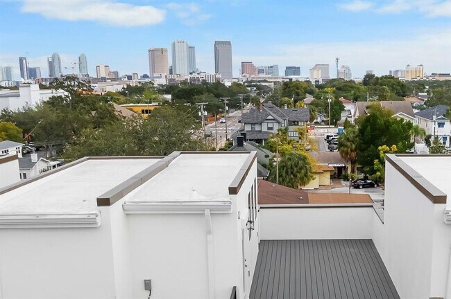 Foto del edificio - 2506 W Cleveland St