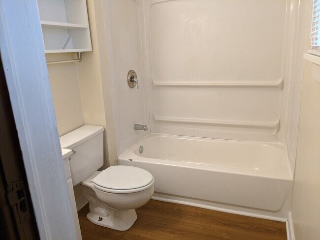Building Photo - 1 br, 1 bath House - 432 2nd Ave
