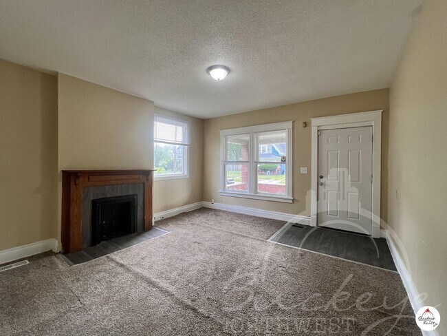 Foto del edificio - 3113 Scottwood Ave