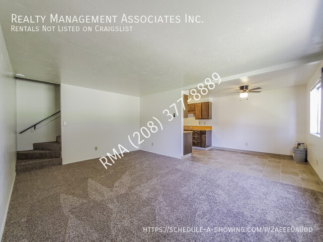 Building Photo - 657 White Cloud Dr