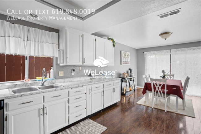 Building Photo - Charming 3-Bed 2-Bath Home with Sunlit Int...