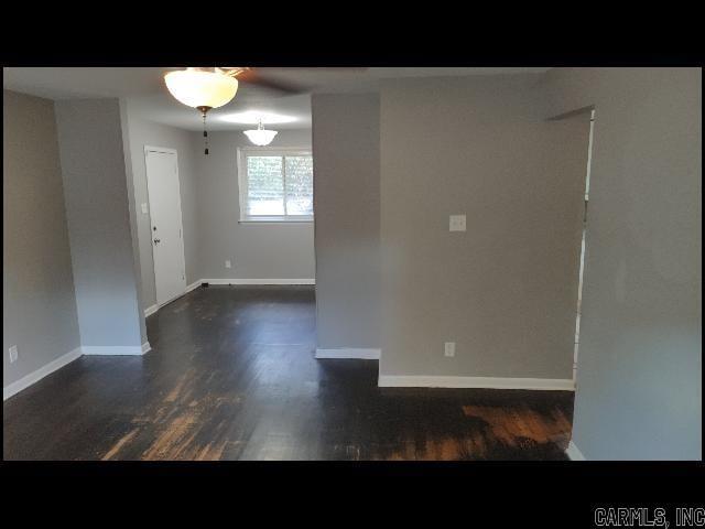 Building Photo - 2402 Wilshire Dr