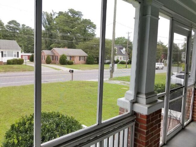 Foto del edificio - 4328 Willis Wharf Rd