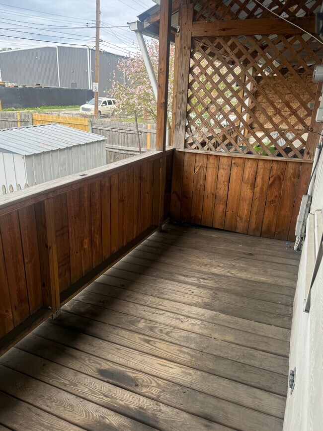 Foto del edificio - 104 Munson Ave