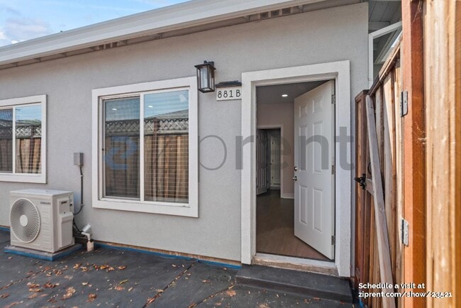Building Photo - 881 Kenneth Ave