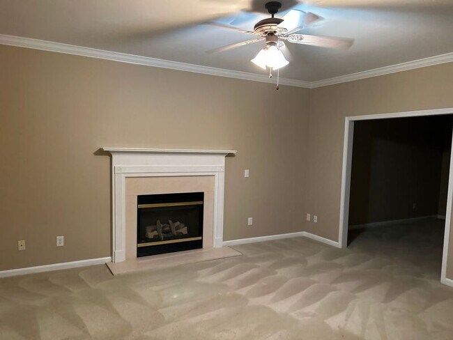 Building Photo - 5032 Gold Leaf Ln