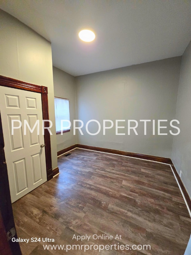 Building Photo - 3Bed/1Bath Home