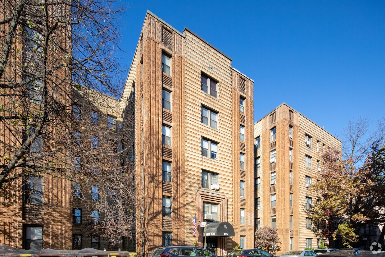 Harbor Hall Apartments in Brooklyn, NY