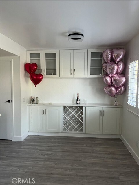 Foto del edificio - 1301 W 8th St