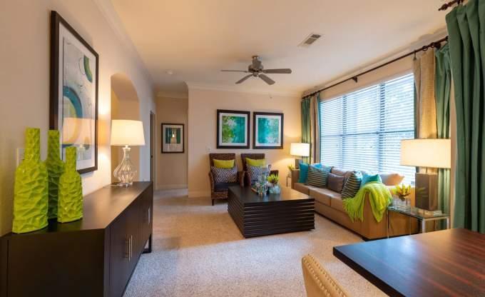Foto principal - 1 bedroom in Houston TX 77056