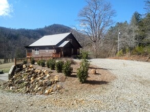 Building Photo - 1509 Cat Gap Rd