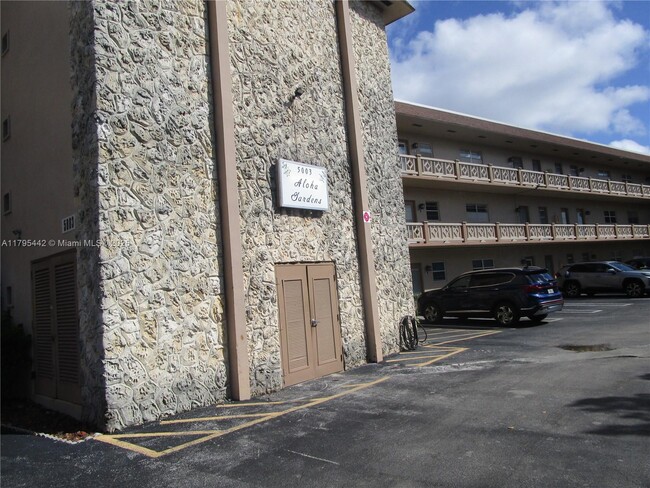 Foto del edificio - 5003 NW 35th St