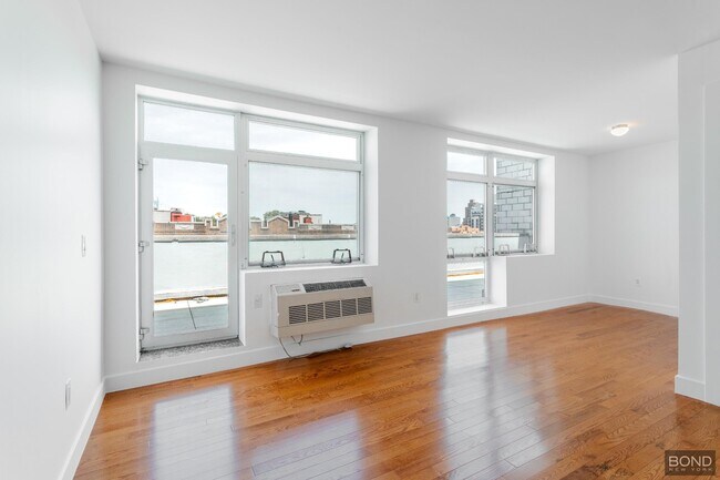 Foto del edificio - 12-22 30th Avenue