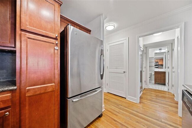 Foto del edificio - 48 Peachtree Ave NE