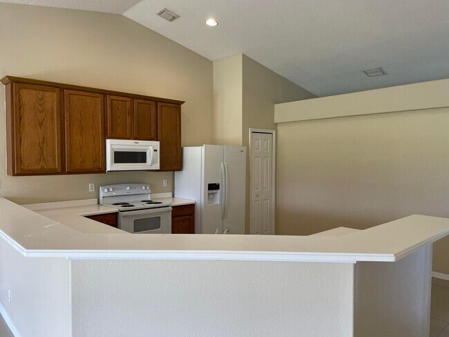 Foto del edificio - 380 SW Ridgecrest Dr
