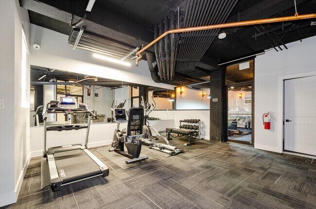 Foto del edificio - 7645 N Sheridan Rd
