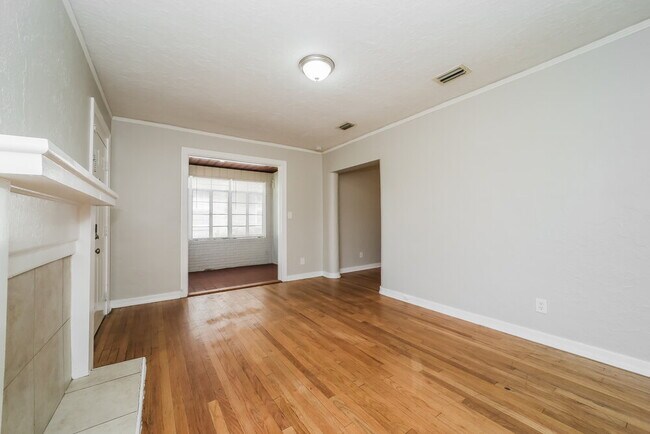Foto del edificio - 419 W 69th St