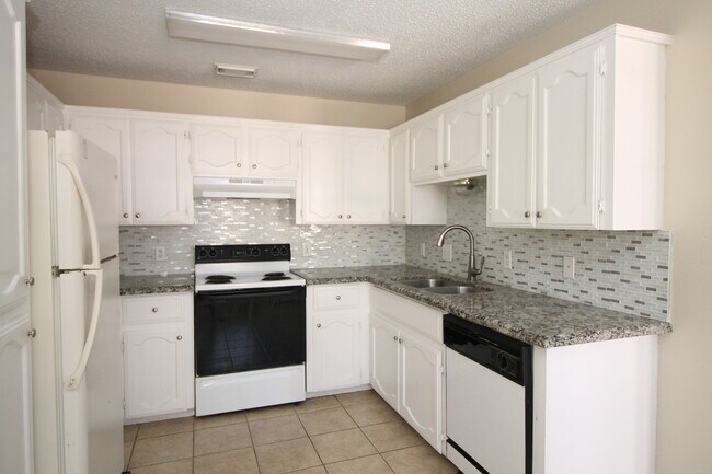 Foto del edificio - Summit Apartments