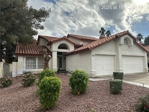 Building Photo - 398 Decareo Ct