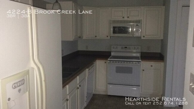 Foto del edificio - 4224 B Brook Creek Ln