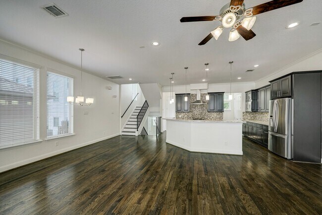 Building Photo - 1518 Birdsall St
