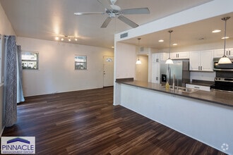 Building Photo - 520 Kunehi St