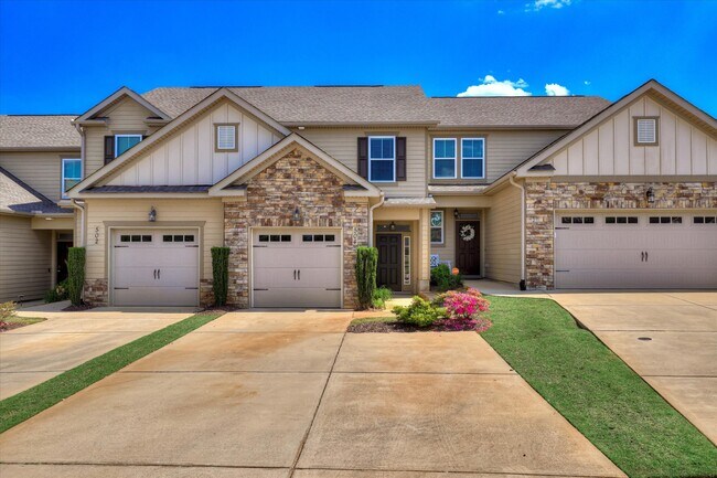 Building Photo - 504 Vinings Dr