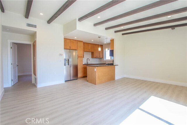 Building Photo - 25021 La Cresta Dr
