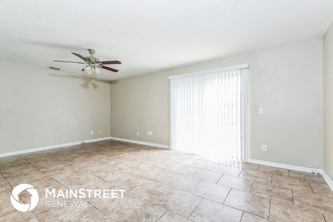 Building Photo - 856 Wakaw Ln SW