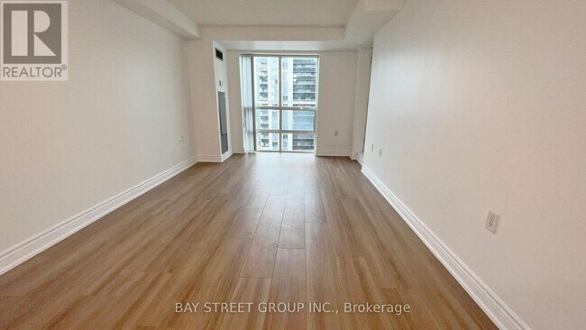Building Photo - 1701-1726 OLIVE Ave