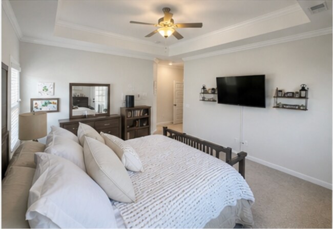 Foto del edificio - Spacious Living in Greenville