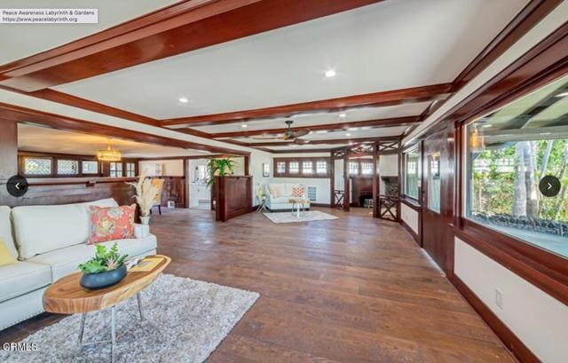 Foto del edificio - 5357 S Victoria Ave