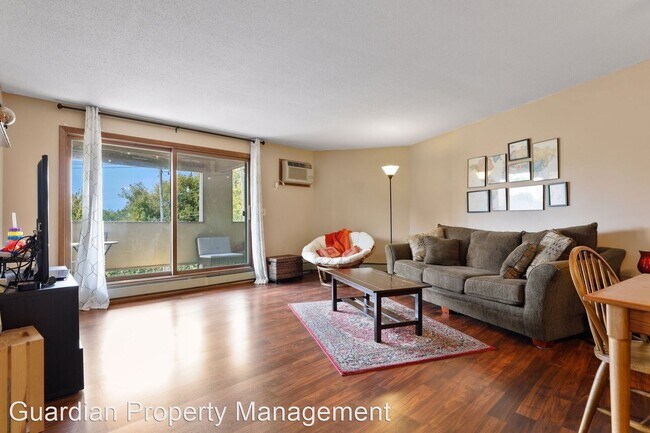 Foto del edificio - 2 br, 2 bath House - 1034 Cleveland Ave S,...