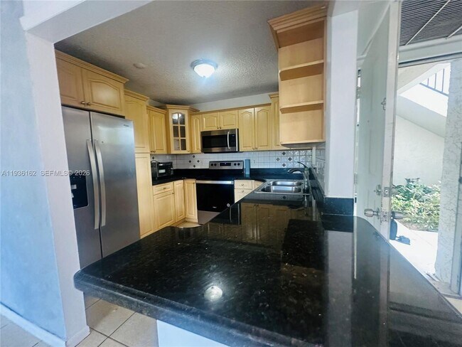 Foto del edificio - 3815 NW 35th St