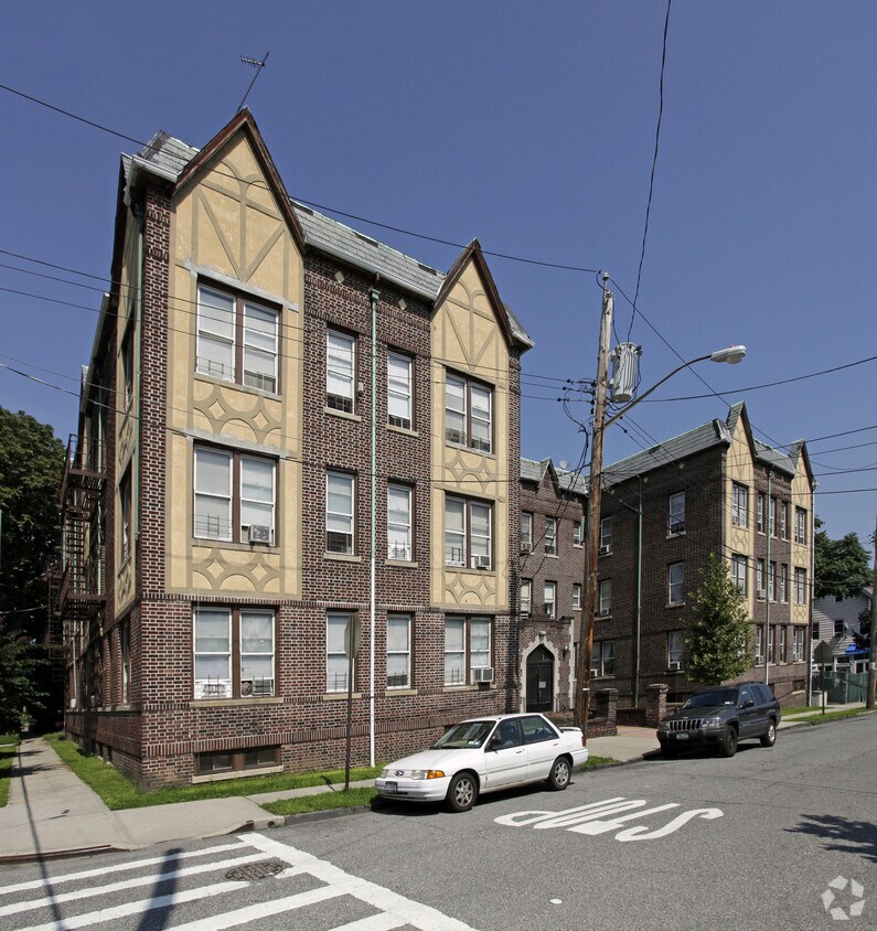 Building Photo - Heberton Apartments