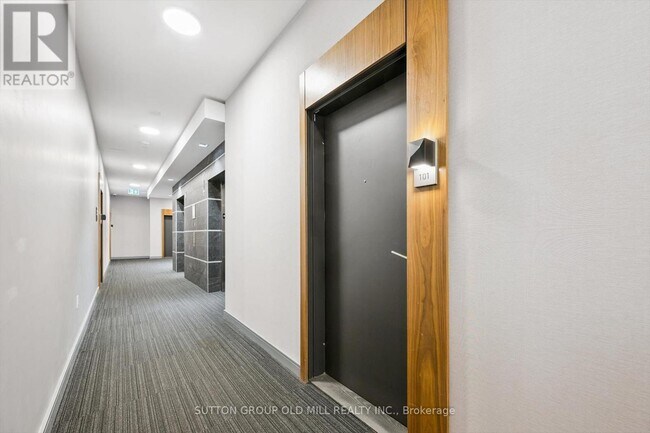 Building Photo - 25 Neighbourhood Ln.