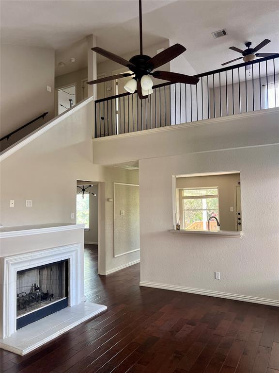 Foto del edificio - 3504 Rock Shelf Ln